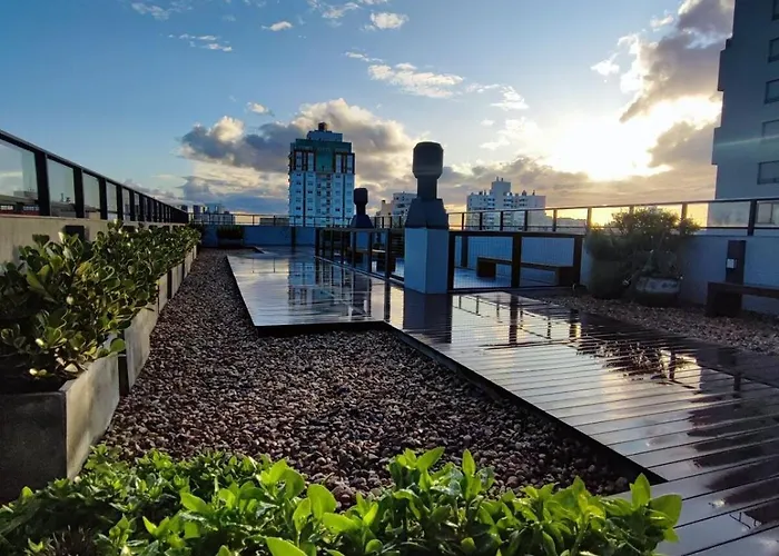 Em Frente Parque Farroupilha Com Garagem Apartamento *